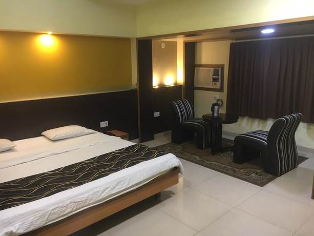 Imagen de la habitación del Hotel Poonam. Foto 7