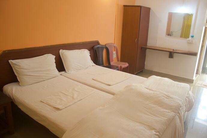 Imagen de la habitación del Hotel Poonam Village Resort. Foto 11