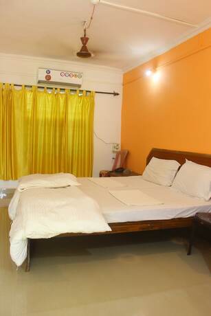 Imagen de la habitación del Hotel Poonam Village Resort. Foto 17