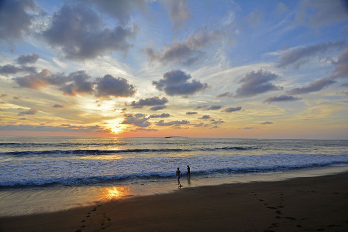 Imagen de los exteriores del Hotel Poor Man's Paradise. Foto 10