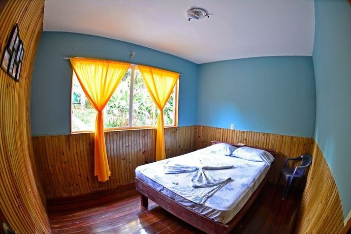 Imagen del bar/restaurante del Hotel Poor Man's Paradise. Foto 6