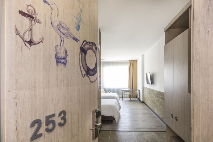 Imagen de la habitación del Hotel Pop Art Clc Mamonal Cartagena. Foto 8