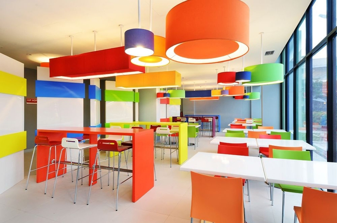 Imagen del bar/restaurante del Hotel Pop! Bsd Jakarta. Foto 4