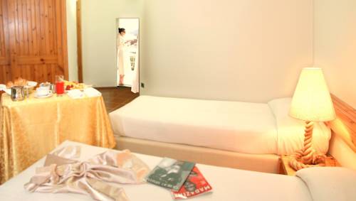 Imagen de la habitación del Hotel Pop. Foto 8