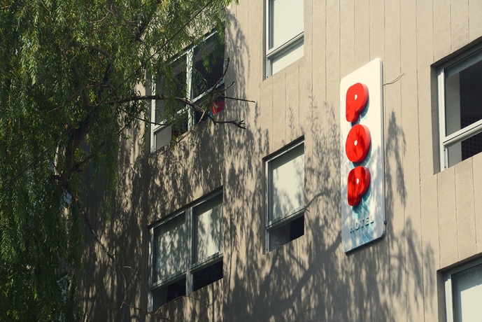 Imagen general del Hotel Pop. Foto 2