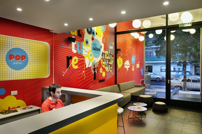 Imagen de los interiores del Hotel Pop. Foto 15