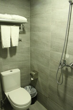 Imagen de la habitación del Hotel Pop Inn. Foto 9