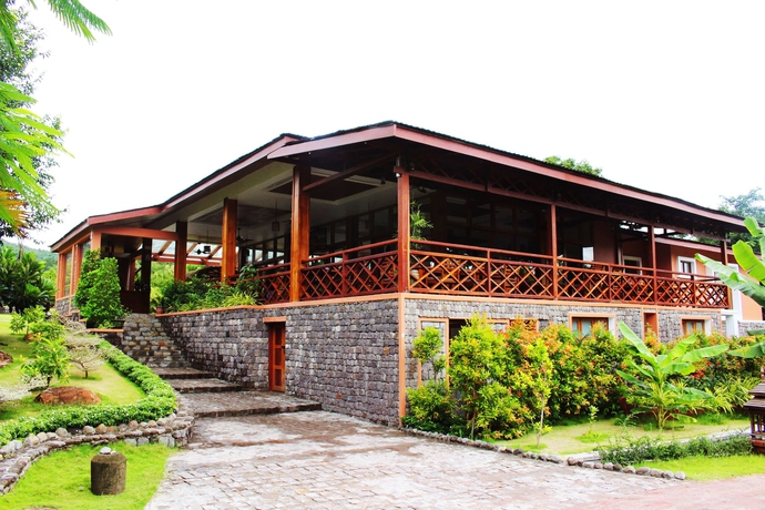 Imagen del bar/restaurante del Hotel Popa Garden Resort. Foto 8