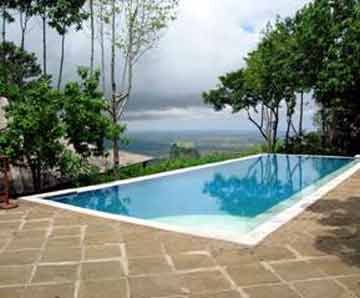 Imagen de la piscina del Hotel Popa Mountain Resort. Foto 9