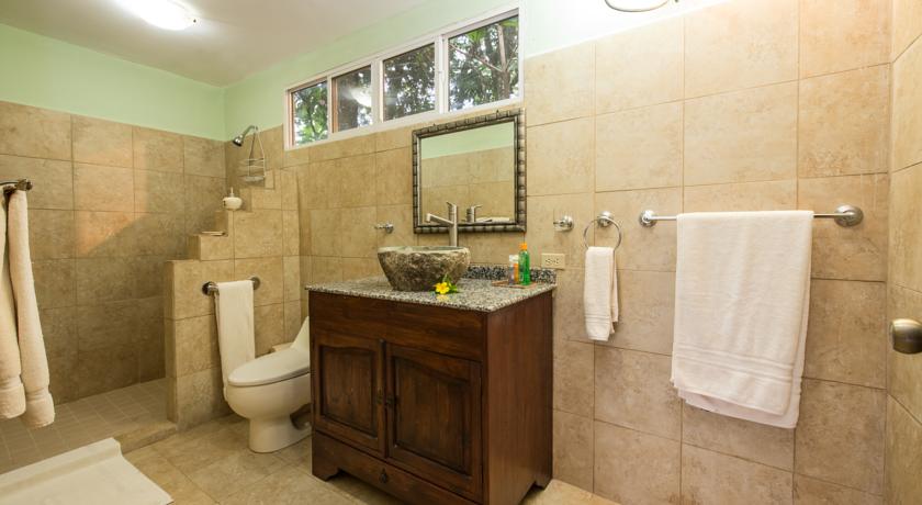 Imagen de los interiores del Hotel Popa Paradise Beach Resort. Foto 9