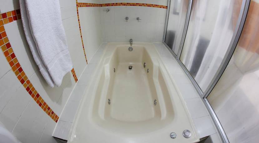 Imagen de la habitación del Hotel Popayán Plaza. Foto 9