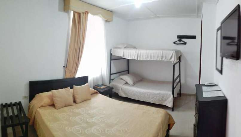 Imagen de la habitación del Hotel Popayán Plaza. Foto 13