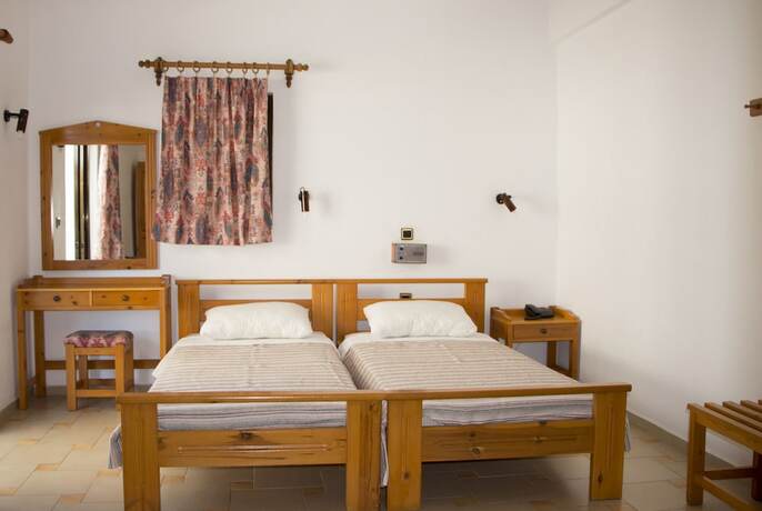 Imagen de la habitación del Hotel Popi. Foto 15