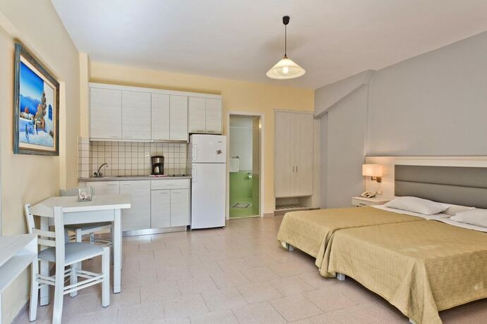 Imagen general del Hotel Popi Studios, K&aacute;rpatos. Foto 3