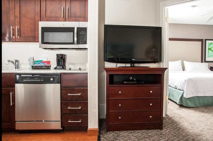 Imagen de la habitación del Hotel Poplar Inn and Suites. Foto 5