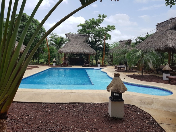 Imagen de la piscina del Hotel Popoyo. Foto 16