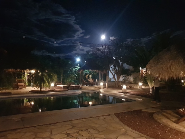 Imagen de la piscina del Hotel Popoyo. Foto 18