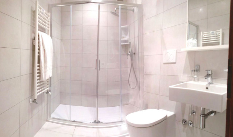 Imagen de la habitación del Hotel Poppi. Foto 4