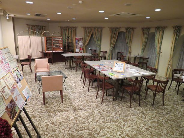 Imagen de la piscina del Hotel Poppy Springs Resort And Spa. Foto 14