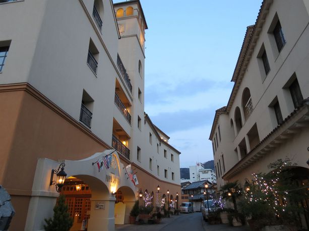 Imagen de los interiores del Hotel Poppy Springs Resort And Spa. Foto 11