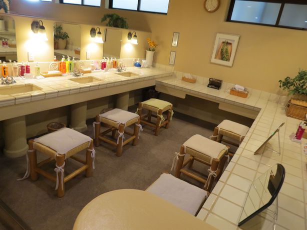 Imagen de la habitación del Hotel Poppy Springs Resort And Spa. Foto 6