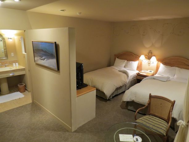 Imagen de la habitación del Hotel Poppy Springs Resort And Spa. Foto 8