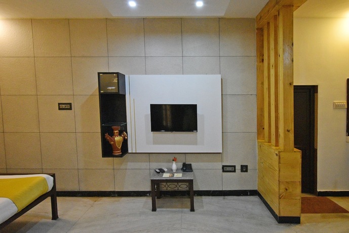 Imagen general del Hotel Poppys Olive De Villa. Foto 7