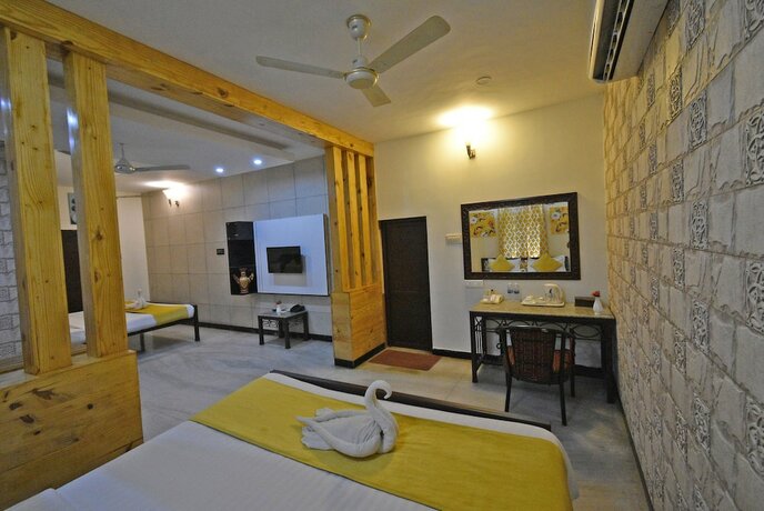 Imagen general del Hotel Poppys Olive De Villa. Foto 8