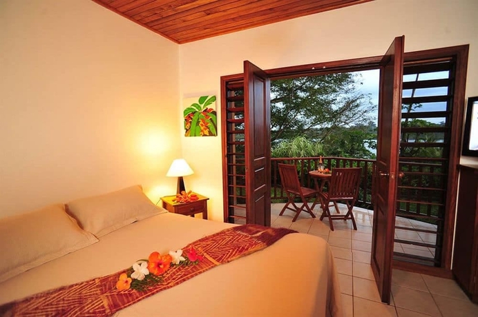Imagen de la habitación del Hotel Poppys On The Lagoon. Foto 2