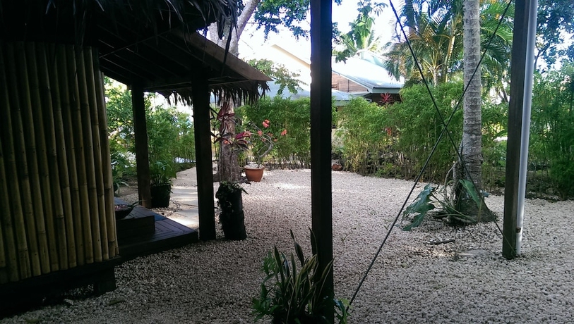 Imagen de los interiores del Hotel Poppys On The Lagoon. Foto 19