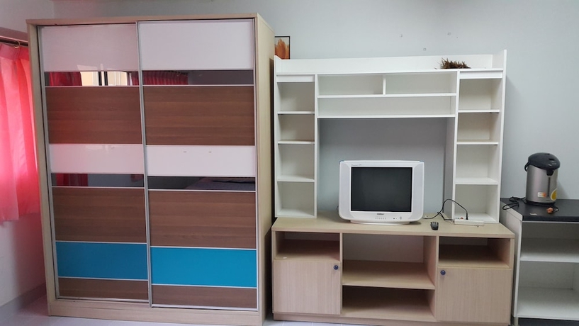 Imagen de la habitación del Hotel Popular Condo Muangthong Thani. Foto 10