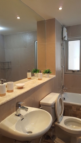 Imagen de la habitación del Hotel Popular Condo Muangthong Thani. Foto 17