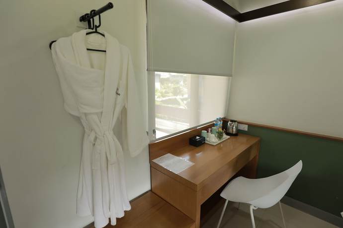 Imagen de la habitación del Hotel Popular Kyaik Hto. Foto 2