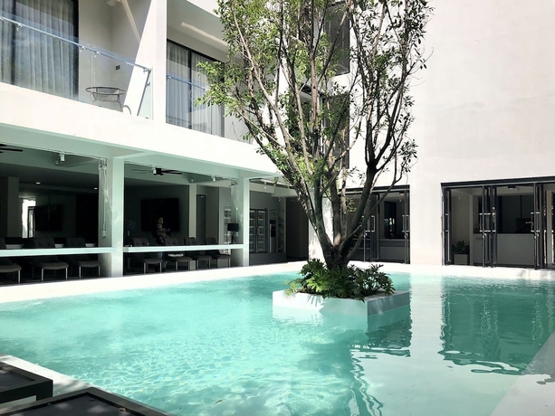 Imagen de la piscina del Hotel Por Daowadung. Foto 18