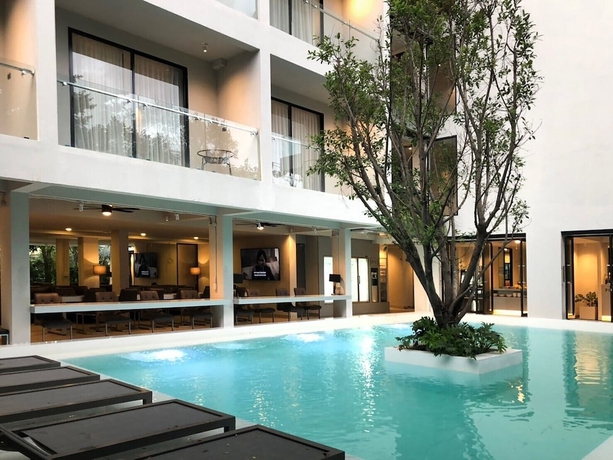 Imagen de la piscina del Hotel Por Daowadung. Foto 19