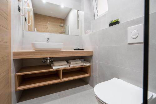 Imagen de la habitación del Hotel Porat. Foto 18