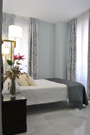 Imagen de la habitación del Hotel Porcel Navas. Foto 11