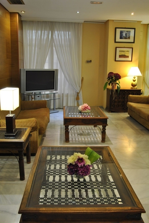 Imagen de los interiores del Hotel Porcel Navas. Foto 16