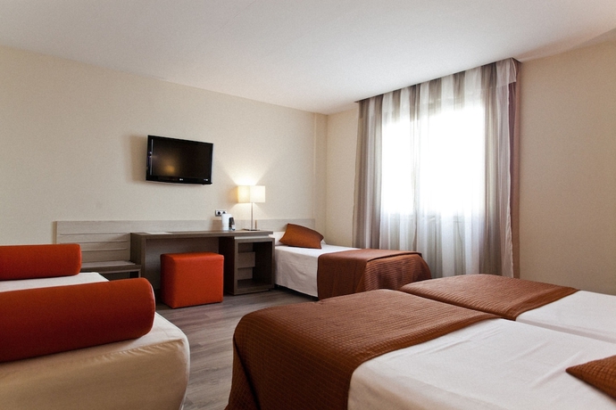 Imagen de la habitación del Hotel Porcel Sabica. Foto 3