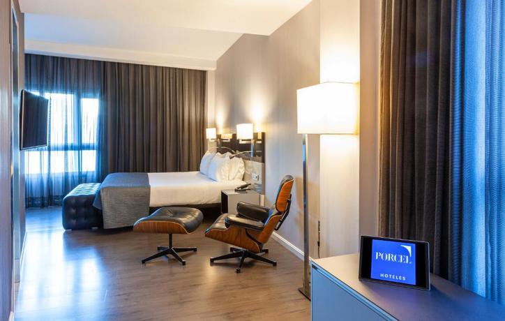 Imagen de la habitación del Hotel Porcel Torneo. Foto 6