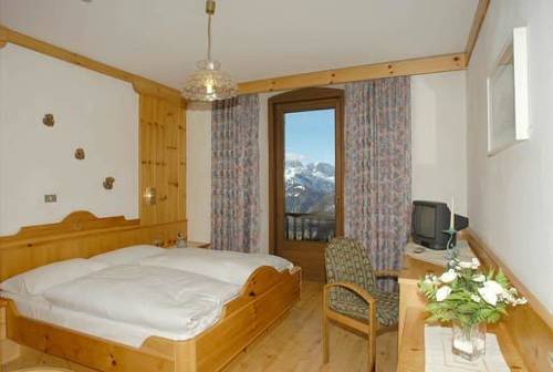 Imagen de la habitación del Hotel Pordoi Passo Pordoi. Foto 6