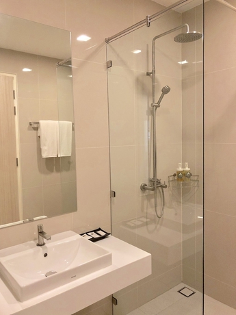Imagen de la habitación del Hotel Porestva Sriracha. Foto 8