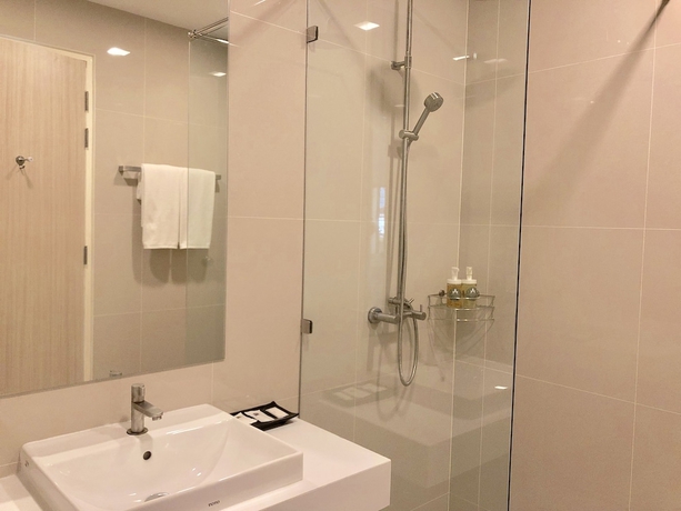 Imagen de la habitación del Hotel Porestva Sriracha. Foto 12