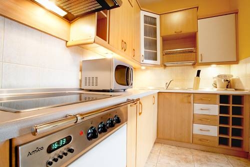 Imagen de los interiores del Hotel Porins Hotel. Foto 6