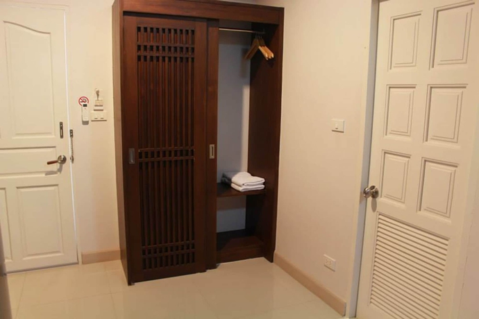 Imagen de la habitación del Hotel Pornkasem House. Foto 2