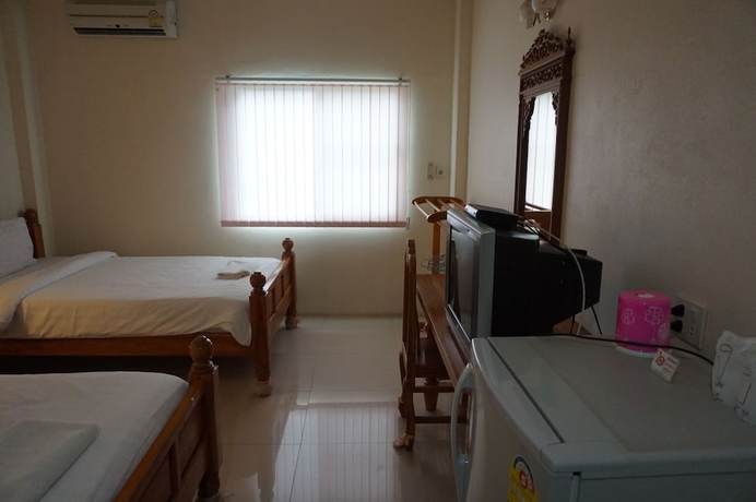 Imagen de la habitación del Hotel Pornnarumirt. Foto 5