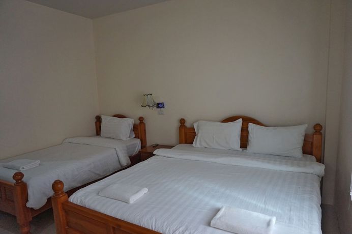 Imagen de la habitación del Hotel Pornnarumirt. Foto 14