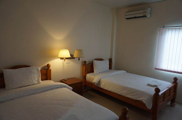 Imagen de la habitación del Hotel Pornnarumirt. Foto 16