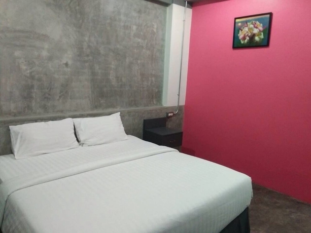 Imagen de la habitación del Hotel Pornsiri Sisaket. Foto 9