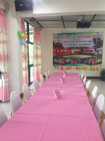 Imagen del bar/restaurante del Hotel Pornsiri Sisaket. Foto 3